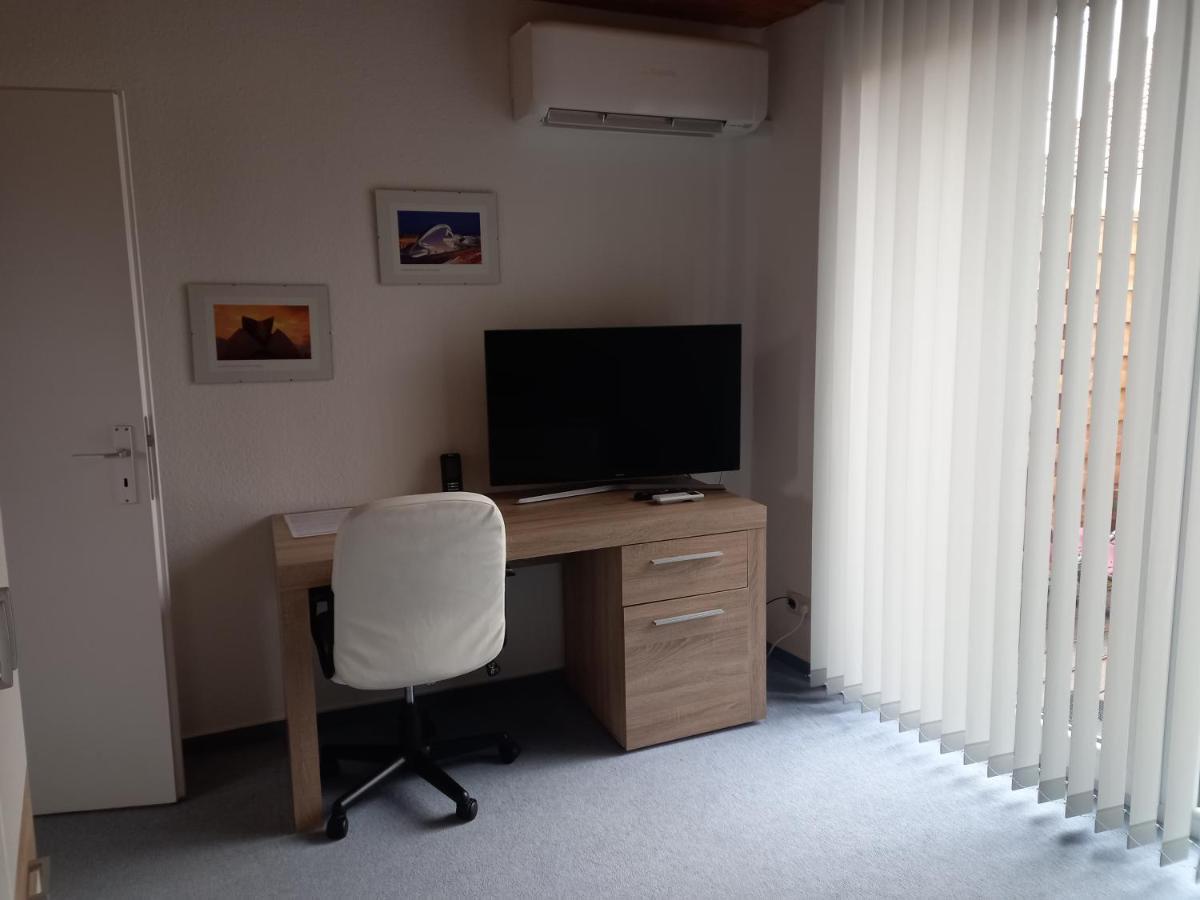 1 Zimmer Appartment Springe Buitenkant foto